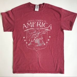 America Home of the Brave Red Patriotic Tee M